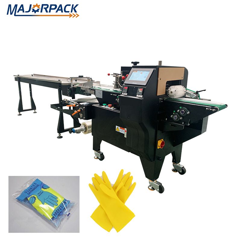 Full automatic 3 servo control flow pack machine for daily product